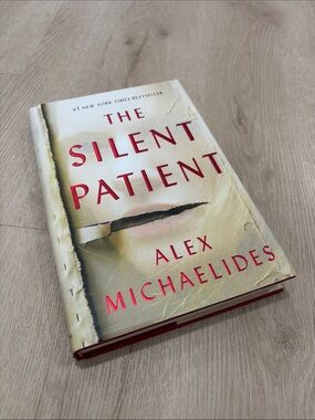 The Silent Patient Hardcover by Alex Michaelides - Cream Cover with Red Text